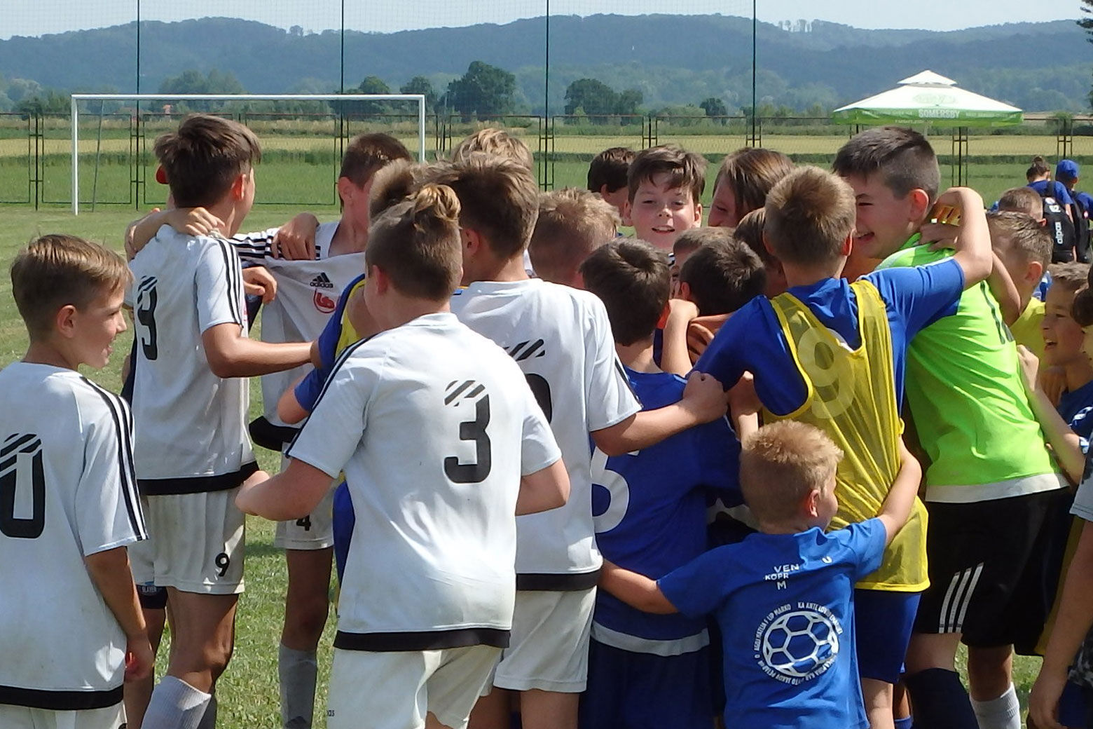 Održan prvi Capronca Cup na Cerinama, djeca uživala u nogometu i druženju